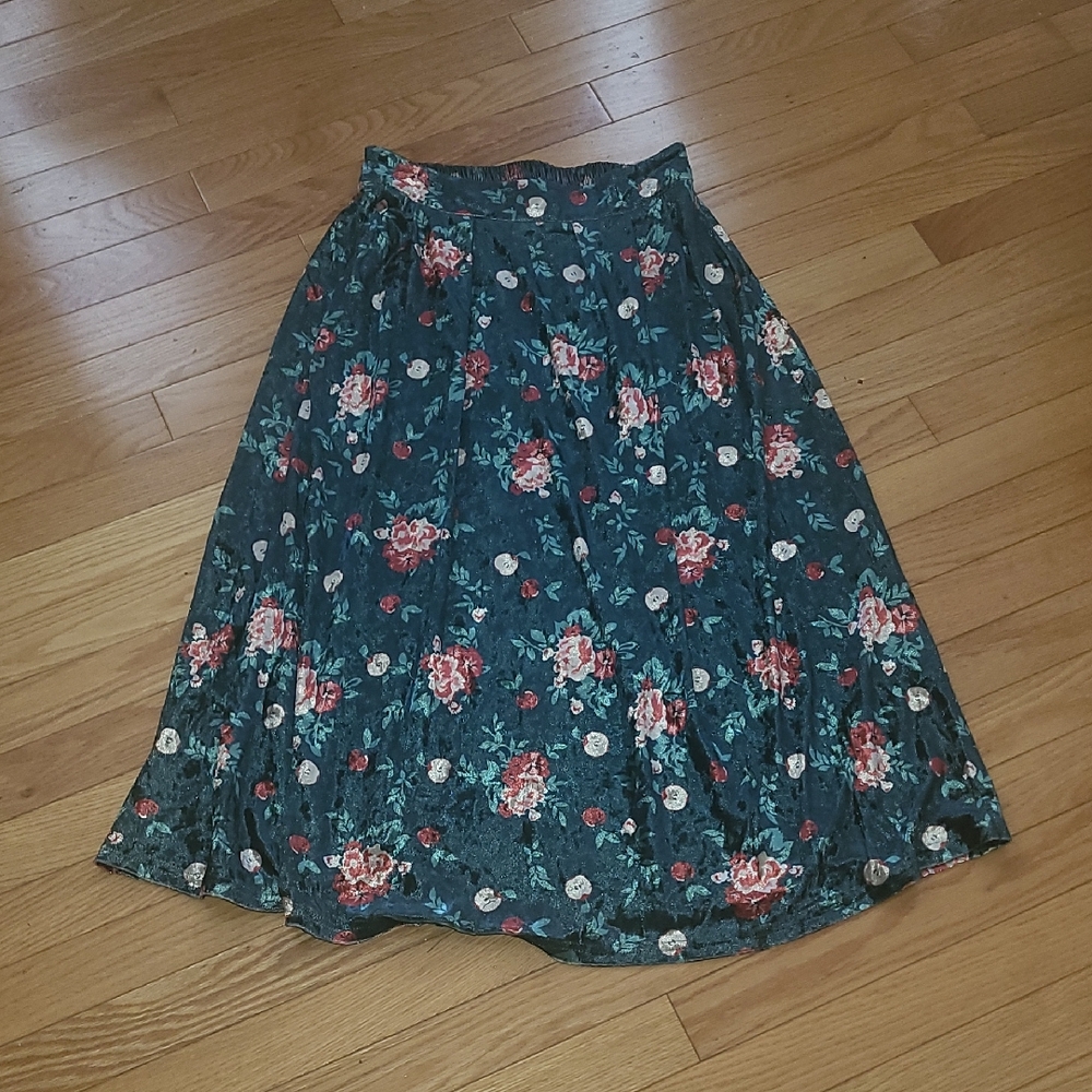 EUC Midi Skirt S size